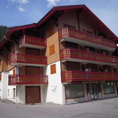 : 2 Pieces Pour 4 Pers, Terrasse, Parking - Fr-1-198-224 Châtel